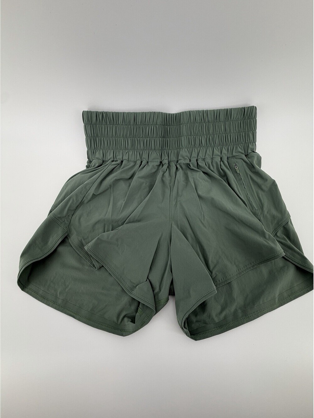 Outdoor Voices Women’s Small Green Exercise 3” Shorts High Rise